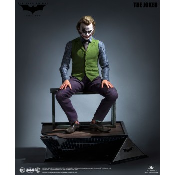 Batman The Dark Knight Joker 1/3 Scale Statue Regular Version (Sculpted Hair)